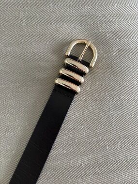 Cole Haan Women’s Black Leather Belt Strap